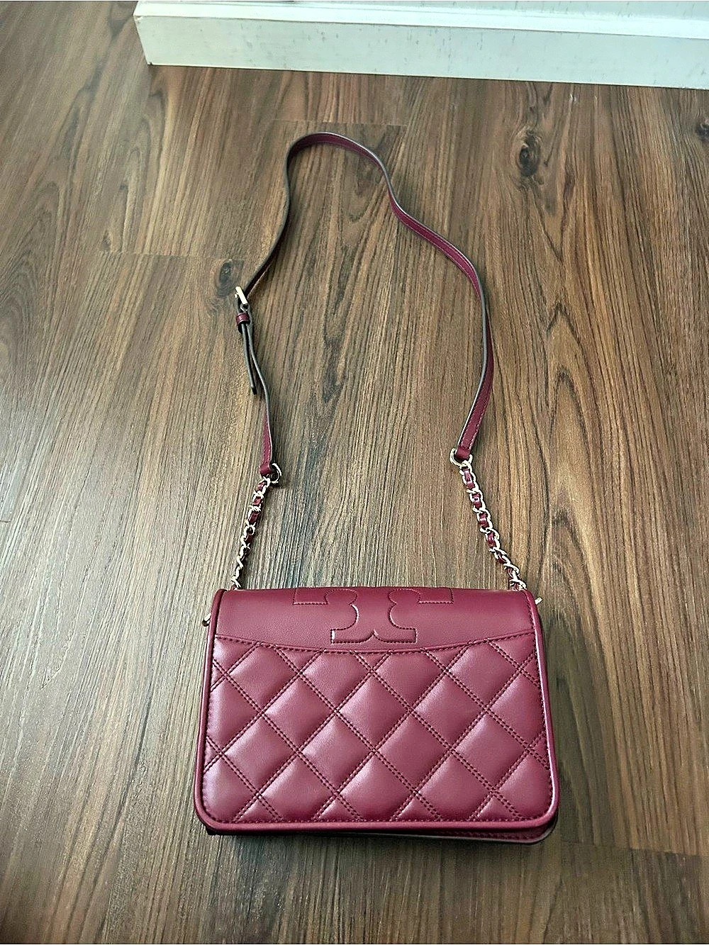 NWOT Tory Burch Savannah Combo Crossbody Burgundy